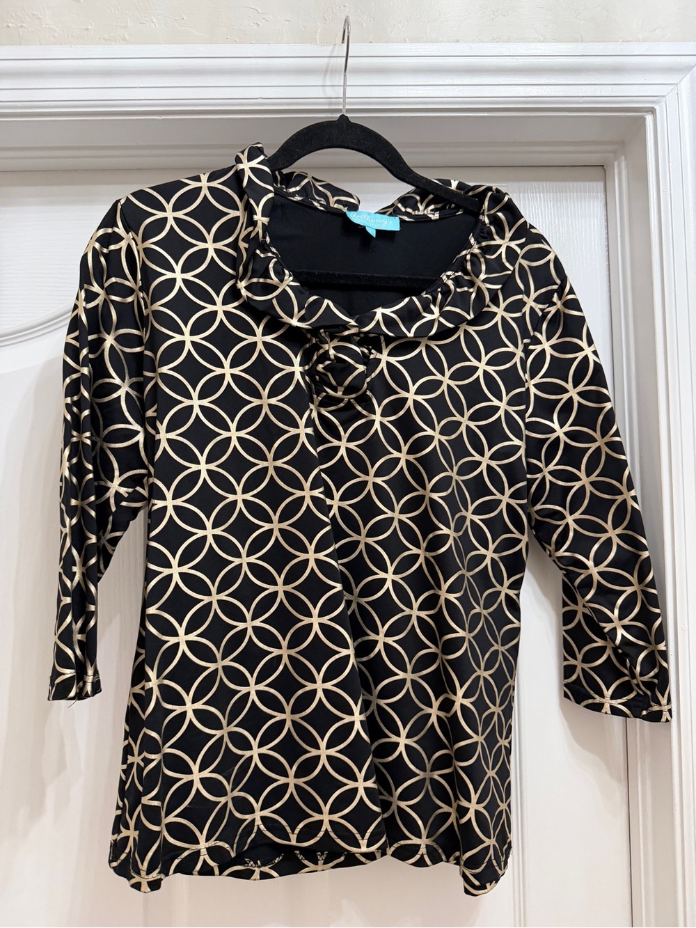 Lulu-B Black and Beige Geometric Print Top